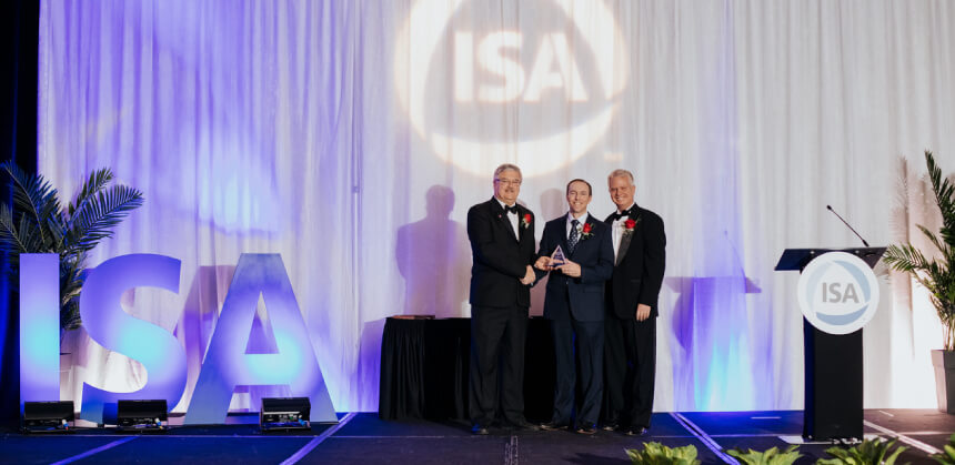 DAVE ROBINSON RECEIVES ISA HQ AWARD!